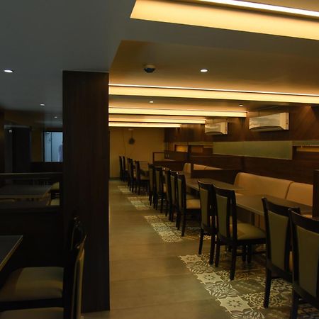 Hotel Shahi Executive Malkapur  Zewnętrze zdjęcie